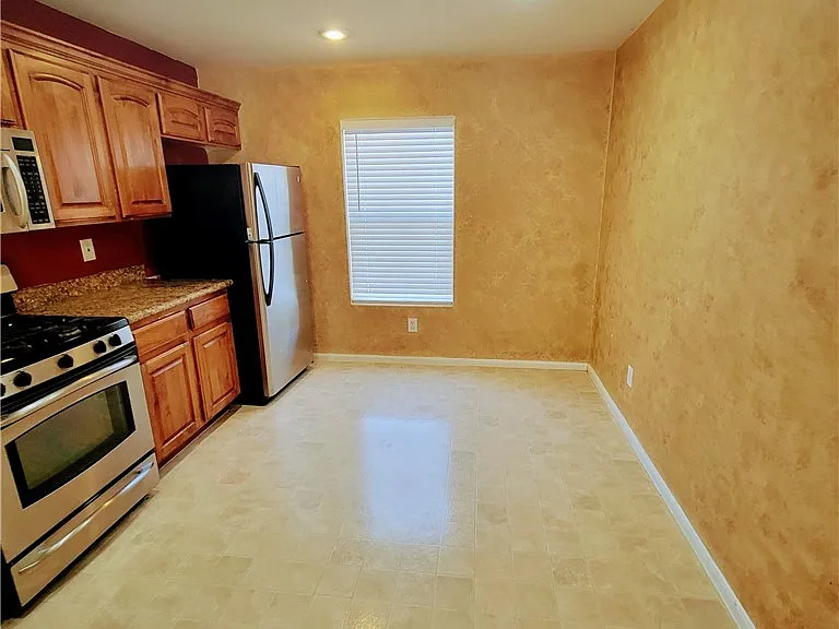 5057 W Eldorado Ln — Photo 4