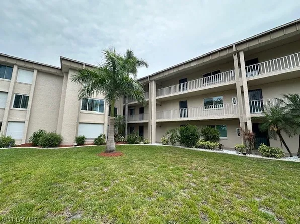 2264 Winkler Ave APT 210, Fort Myers, FL 33901