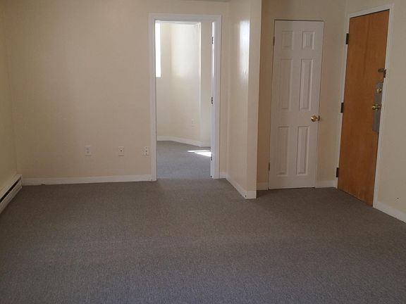 4th image of 41 Elliott St #1