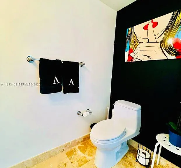 41 SE 5th St #903 — Photo 9