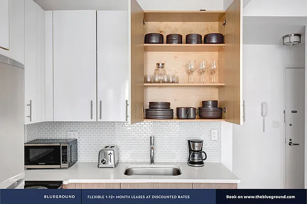 Rented by The Blueground | media 49