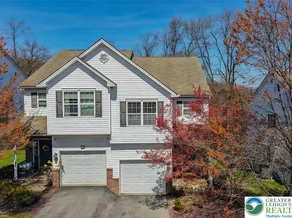 1521 Crest Park Ct, Bethlehem City, PA