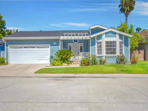 20123 Shadow Island Dr, Canyon Country, CA 91351