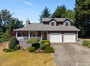 26227 Montera Loop NE, Kingston, WA 98346