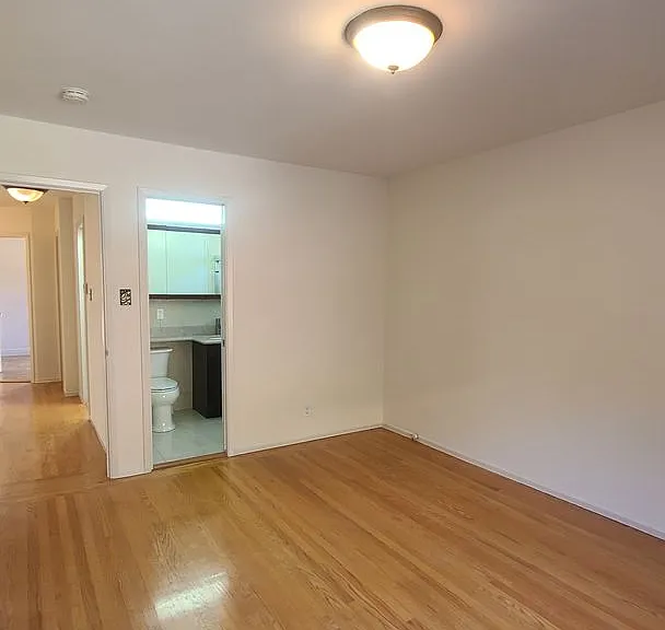 71 Warren Dr — Photo 24