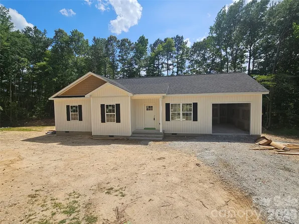 2566 Heather Ln, Lancaster, SC 29720