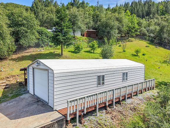 4th image of 22151 Ravine Ct