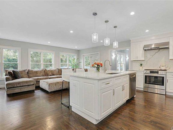 5th image of 11 Walnut Ave