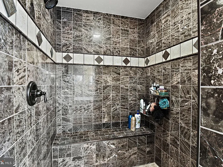 21922 Hyde Park Dr — Photo 25