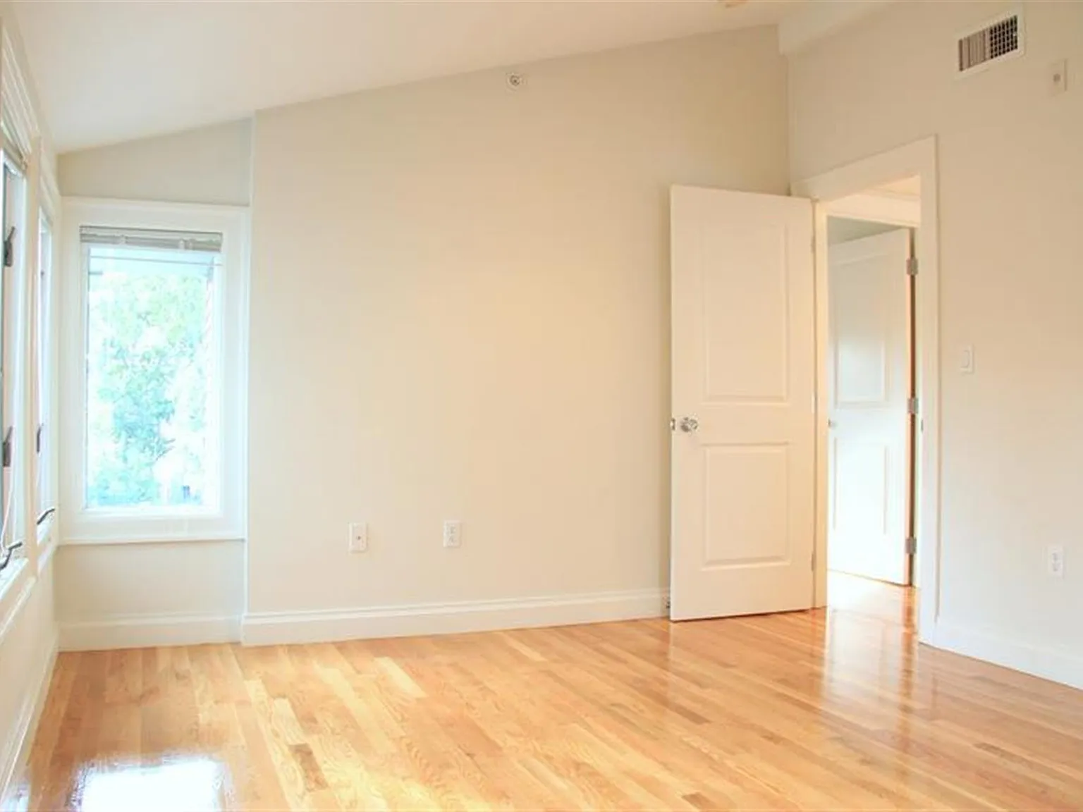2 bed, $3,700 — Photo 3
