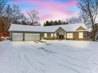 21520 Rivendell Ct, South Bend, IN