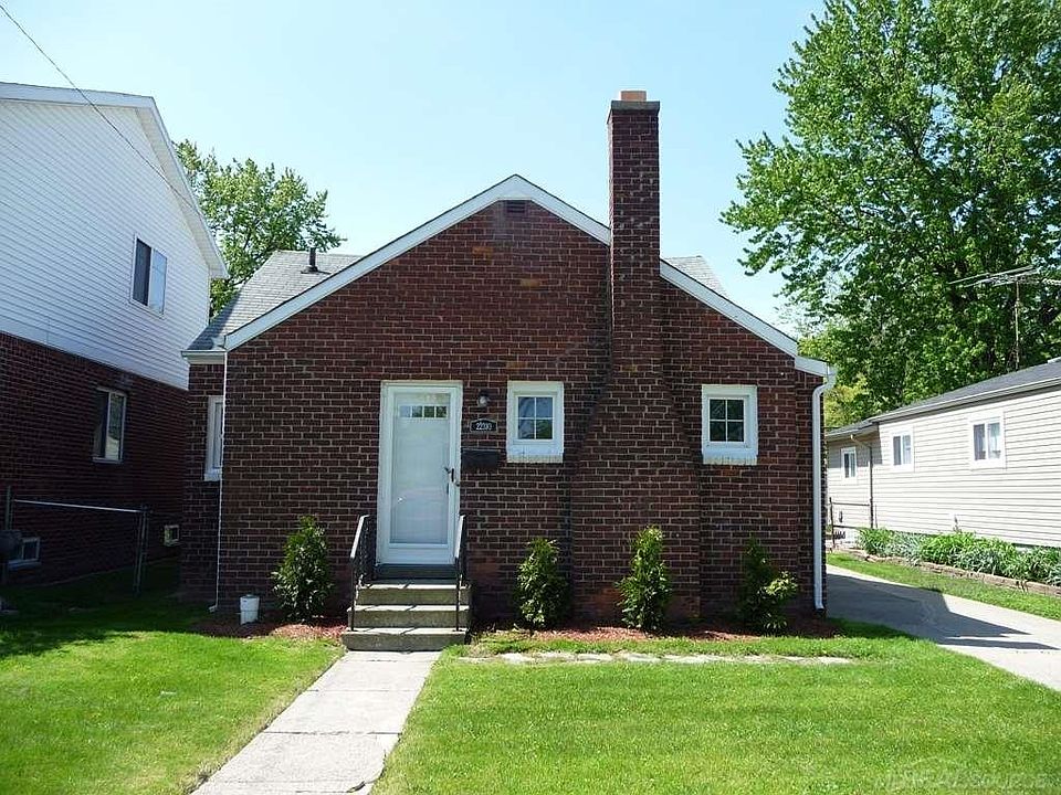 1st image of 22310 Trombly St
