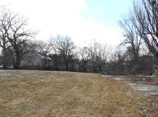 4024 N Cass Ave, Westmont, IL 60559