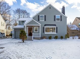 85 Stonybrook Dr, Rochester, NY 14618