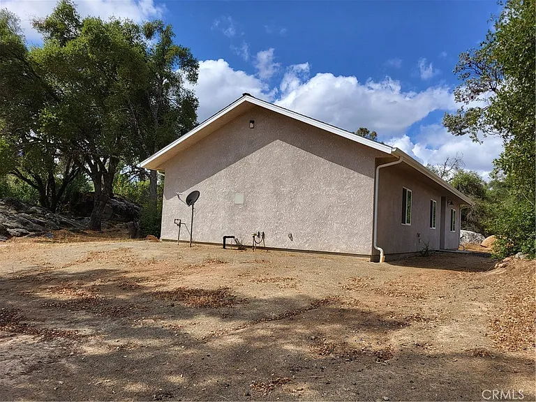 5515 Carleton Rd — Photo 3