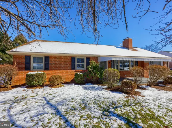 63 Linda Ave, Lancaster, PA 17602