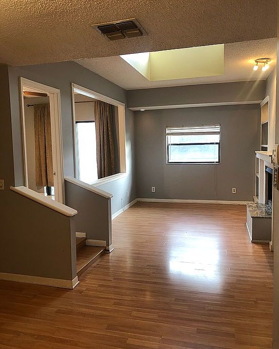 1st image of 4405 W Fair Oaks Ave APT 14