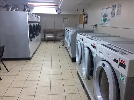 Rented by R New York | media 4