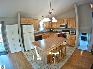 7874 E Longbranch Cir, Traverse City, MI 49684