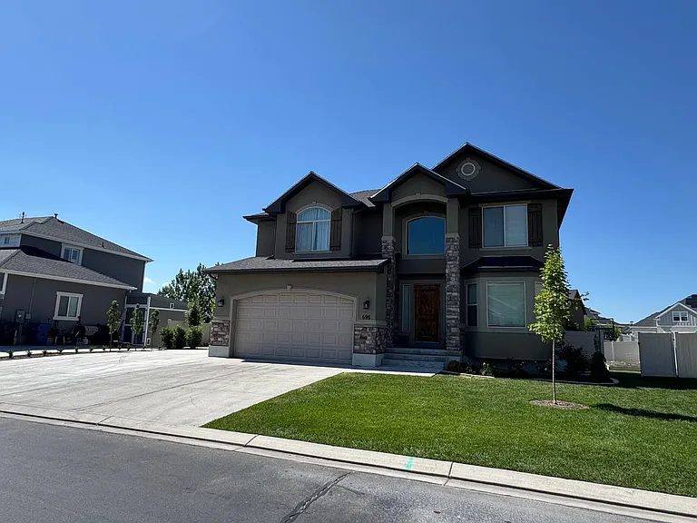698 S Lake View Dr #B — Photo 39