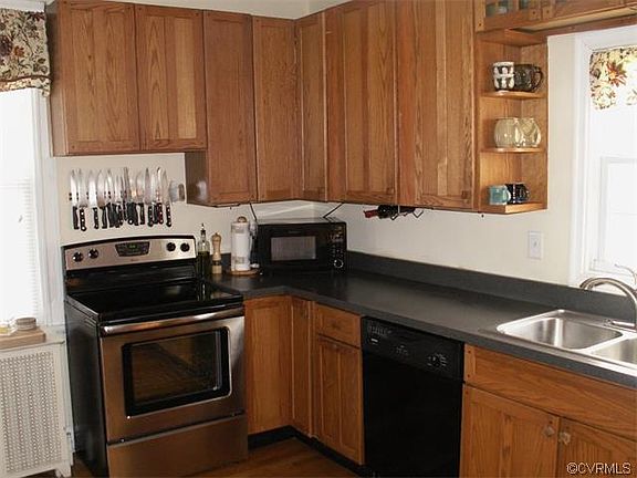 5th image of 2700 Edgewood Ave