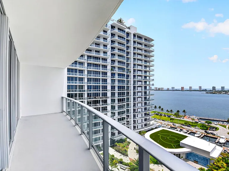220 Lake Shore Dr #1506 — Photo 9