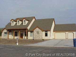 2nd image of 1870 Oak Ln