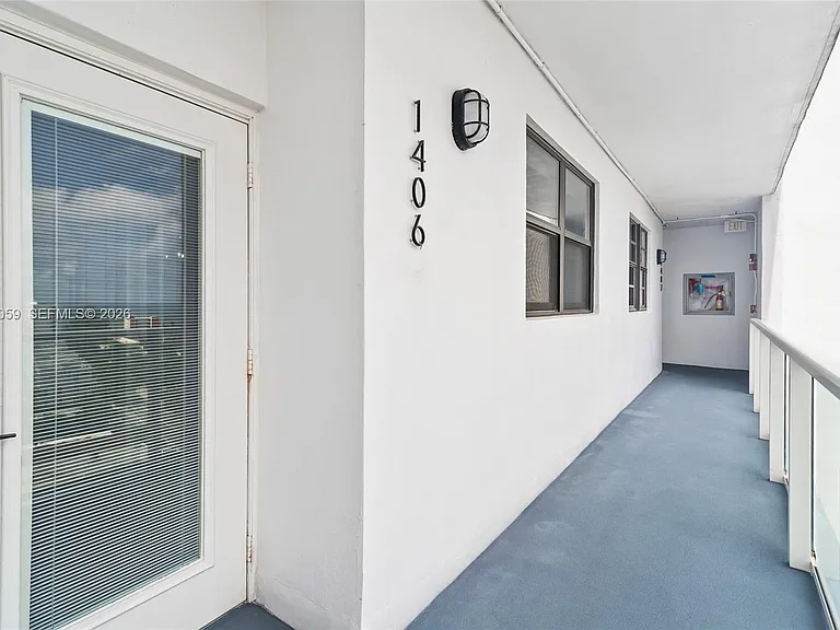 1401 N Riverside Dr #1406 — Photo 27