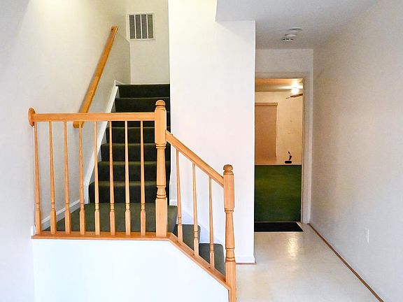 4th image of 12745 Sidney Way