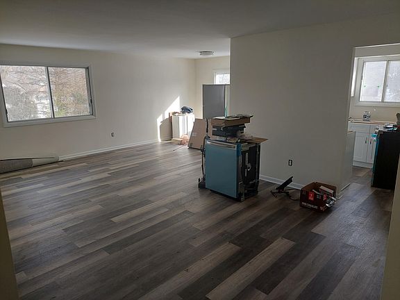 5th image of 941 High Meadow Dr #A
