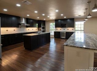 8254 Park Lane Dr, Garden Ridge, TX 78266