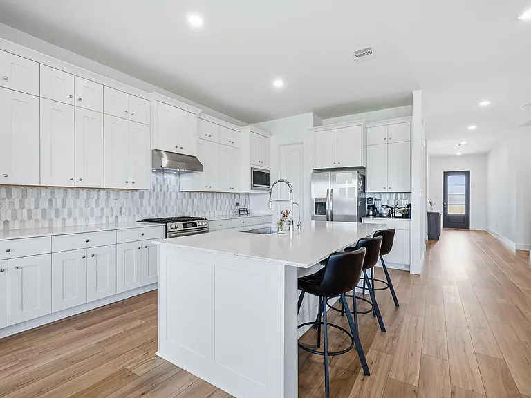 31051 Sun Valley Dr — Photo 14