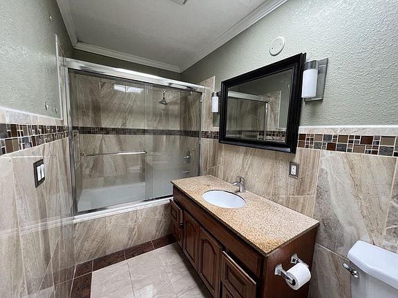 3rd image of 31 S Parkview Ave