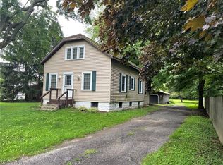 6989 Reed Rd, Conneaut, OH 44030