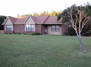 1532 Cal Steens Rd, Caledonia, MS 39740