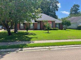 160 Chestnut Dr, Brandon, MS 39047