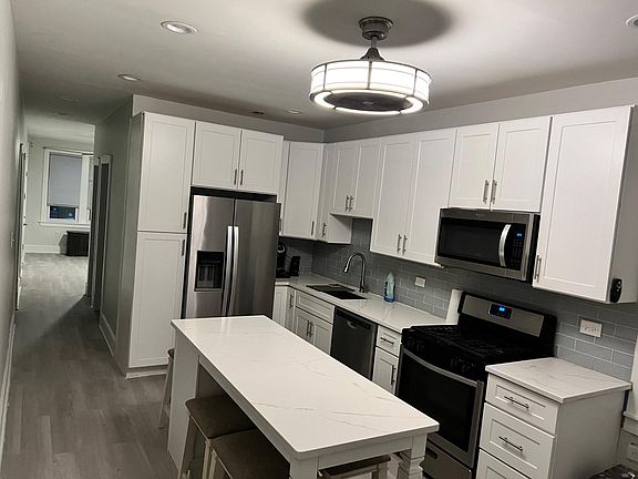2nd image of 4934 S Komensky Ave APT 1