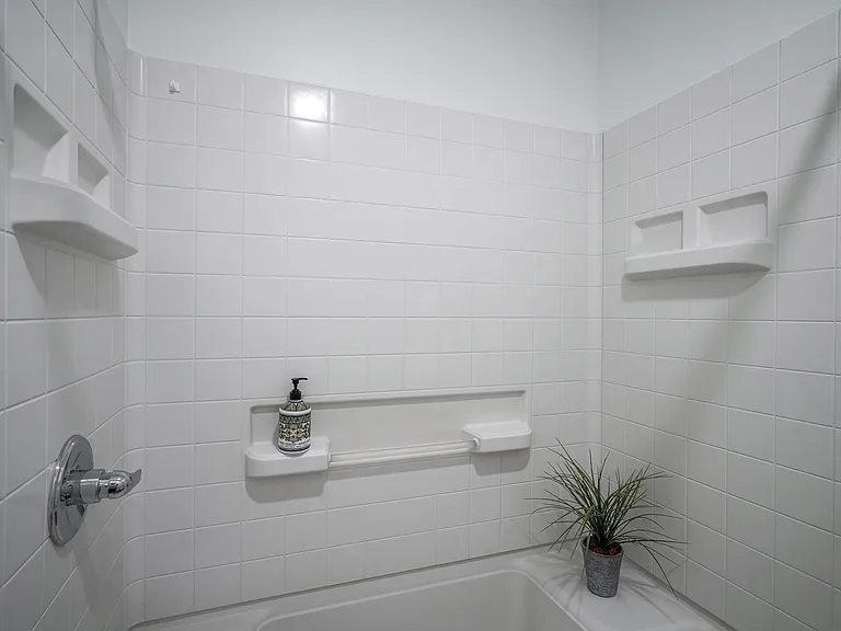 17 N Randolph St — Photo 20