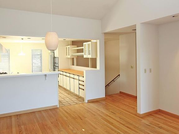 4th image of 22 Linda Vista Ave
