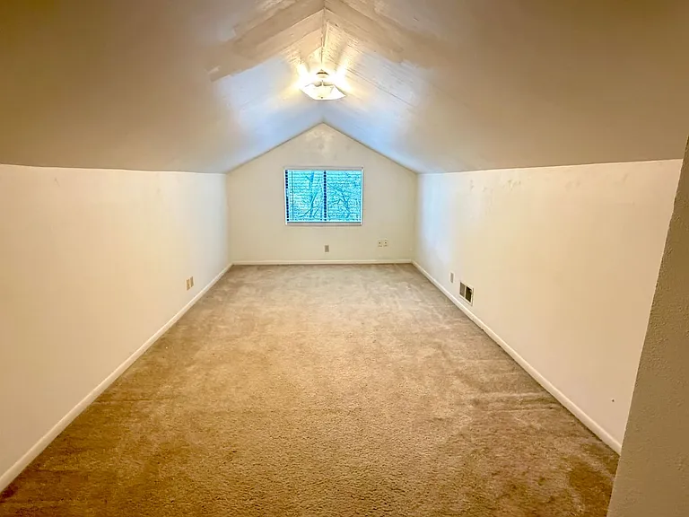 108 Stone Canyon Ct — Photo 12