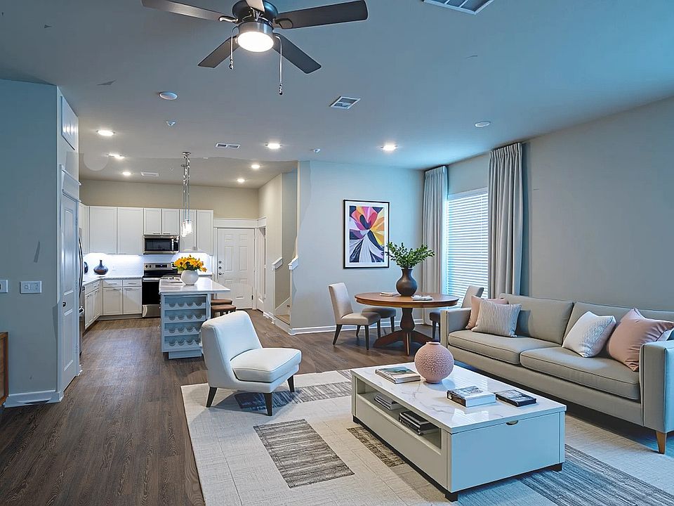 Residence A (virtually staged)