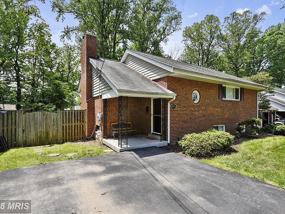 1st image of 10823 Woodland Dr