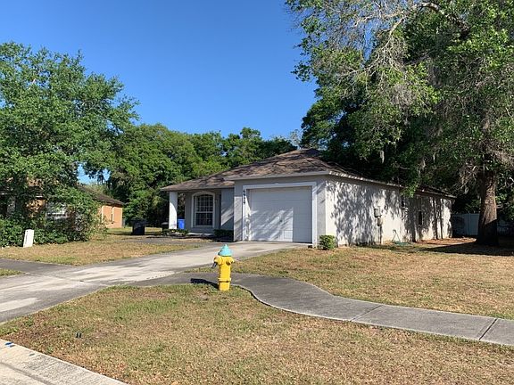 2nd image of 6929 Wildwood Oak Dr