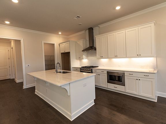 Hampton Home Design Kitchen