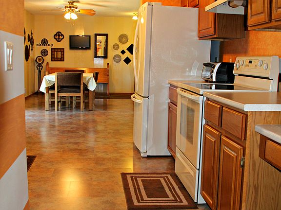 Kitchen/dining