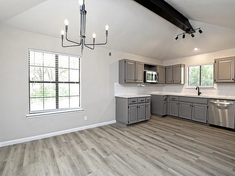 14407 Citron Cv — Photo 3