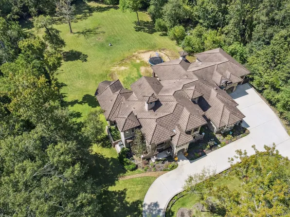 7373 Teaswood Dr, Conroe, TX 77304