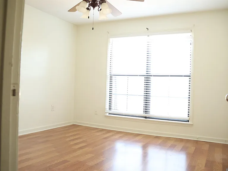 10298 W Winston Ave #7 — Photo 17