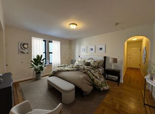 607 Grandview Ave APT 3D, Ridgewood, NY 11385