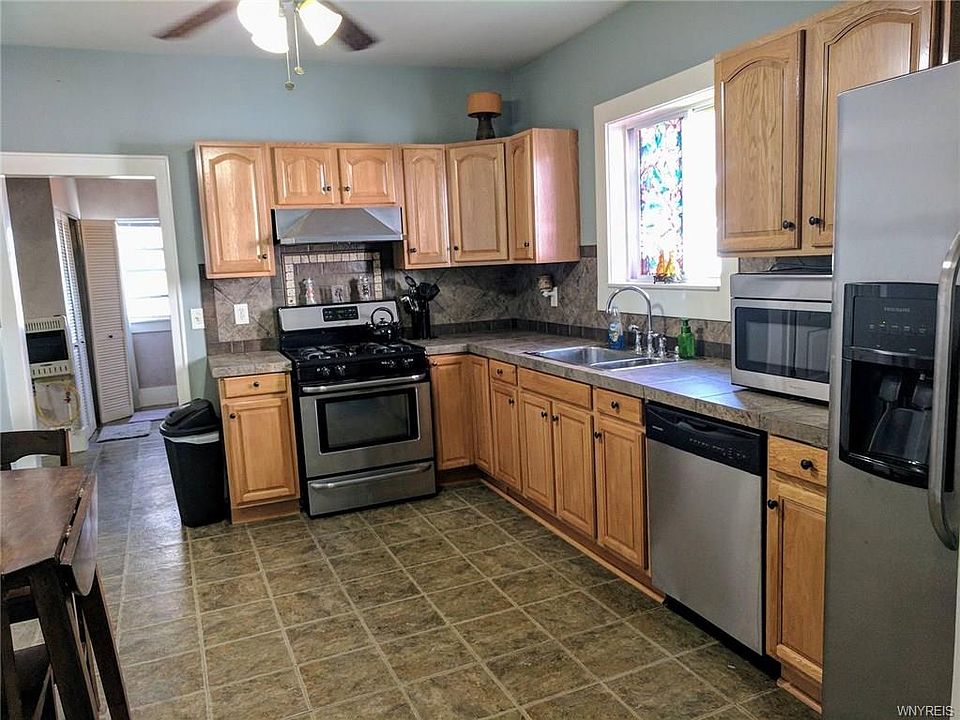 1st image of 1324 Lovejoy St